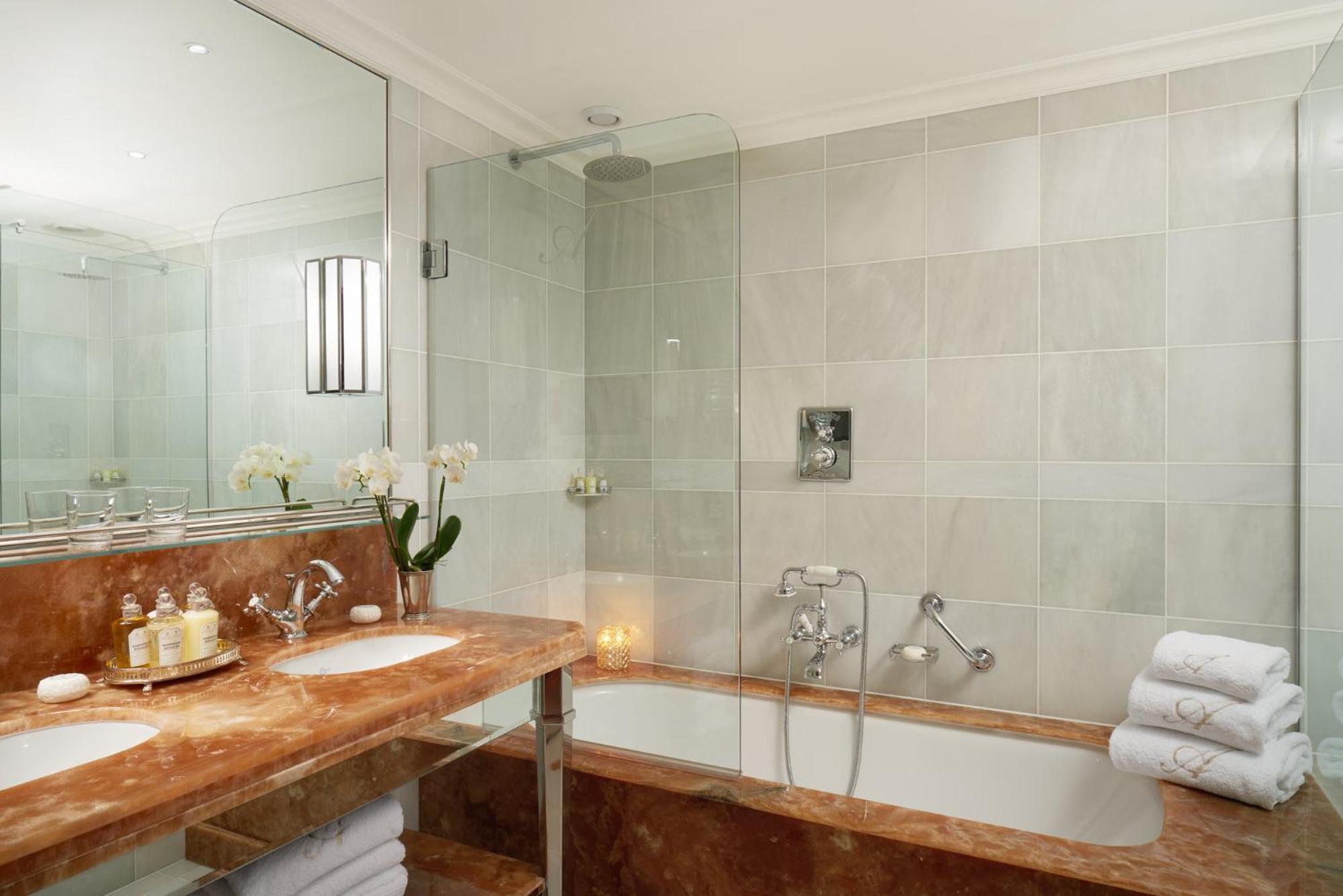 Exclusive King Room Lake View