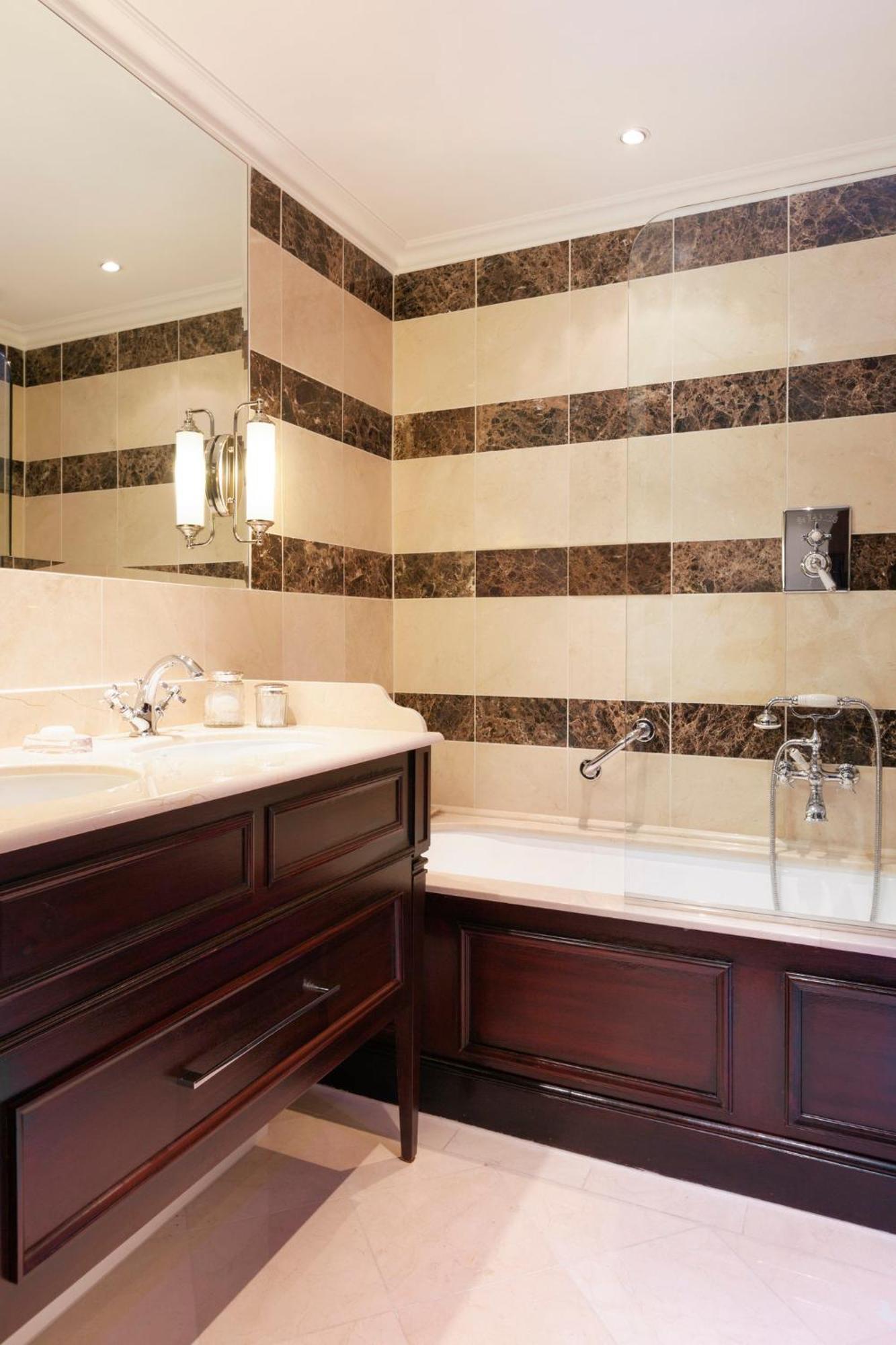Exclusive King Room Lake View